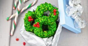 No-Bake Green Christmas Wreath Cookies
