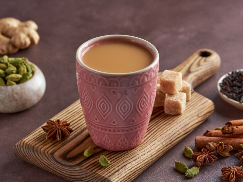 Teh Chai dengan Herbal Gula dan Rempah-rempah 