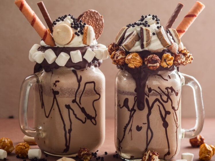 Smoothie Vs. Milkshake: Which Is Better? - Insanely Good