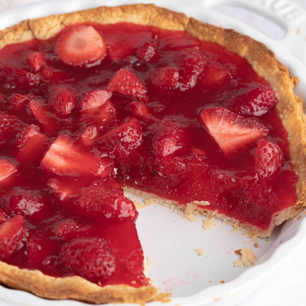 Homemade Bright and Juicy Strawberry Pie