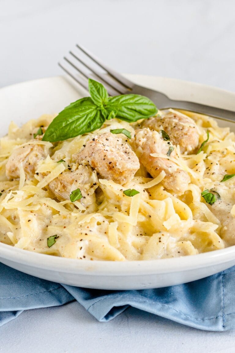 What to Serve with Chicken Alfredo (15 Top Side Dishes) - Insanely Good