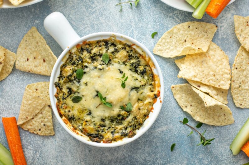 What to Serve with Spinach and Artichoke Dip (13 Best Side Dishes)