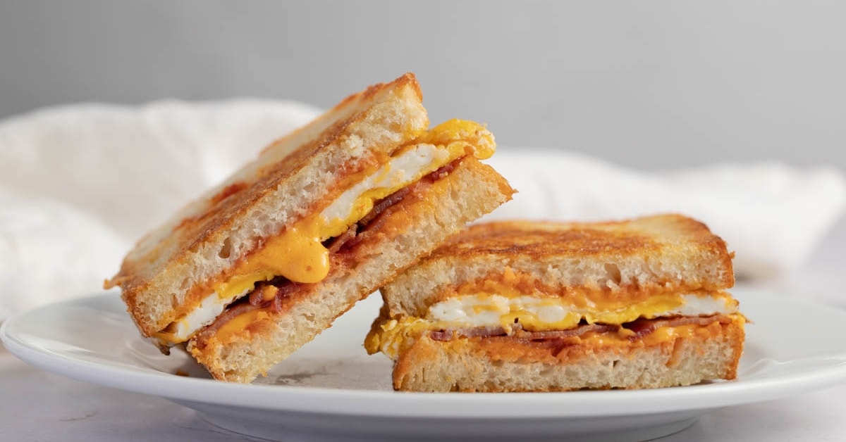 Fried Egg Sandwich (Best Recipe) - Insanely Good