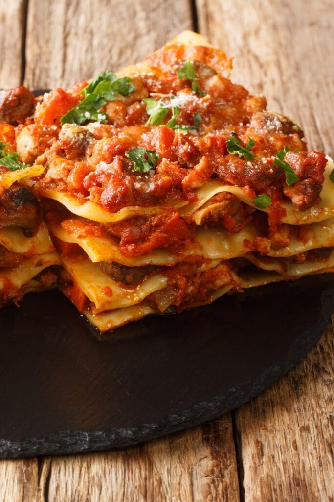 Pasta Lasagna with Tomatoes, Ground Beef and Cheese