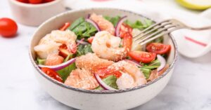 Pomelo Salad with Shrimp, Onions, Tomatoes and Spinach