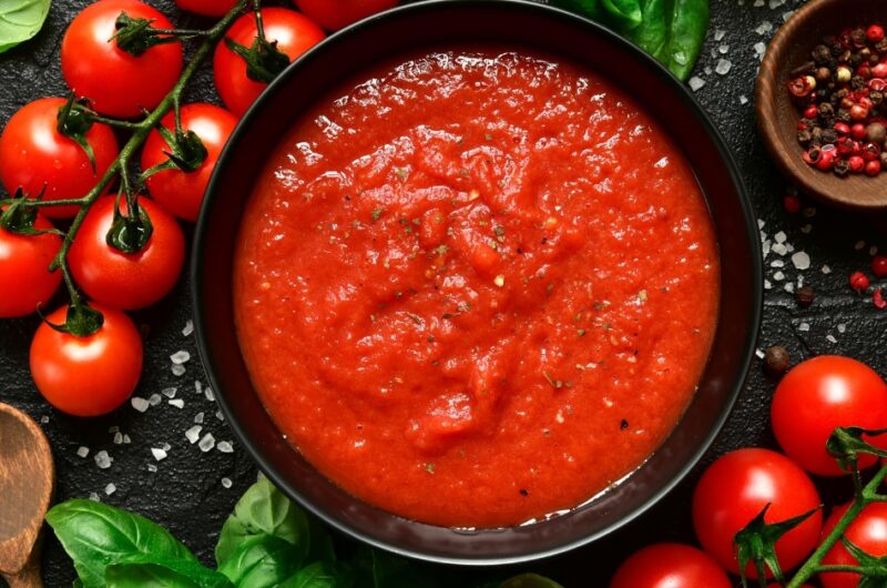7 Best Tomato Passata Substitutes