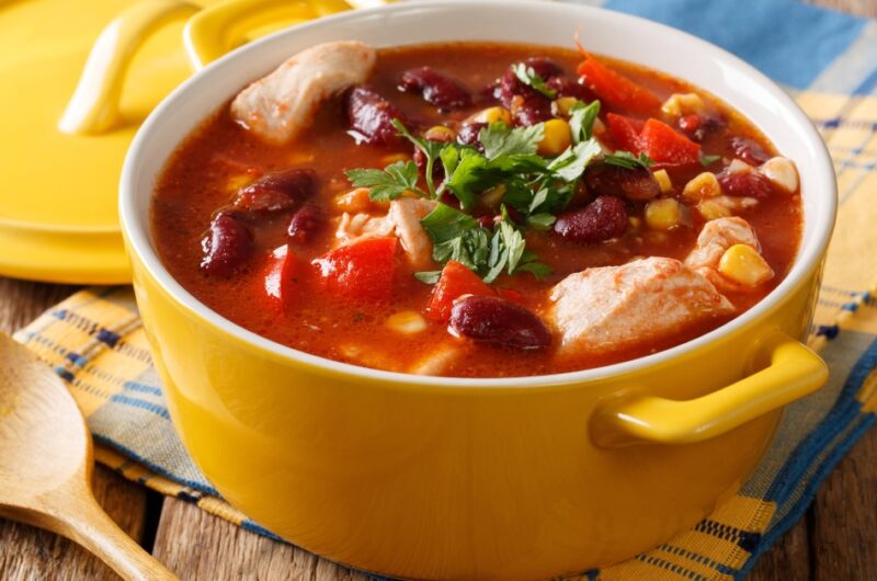 What to Serve with Chicken Chili (25 Best Sides)