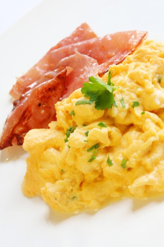 Microwave Scrambled Eggs With Bacon Slices