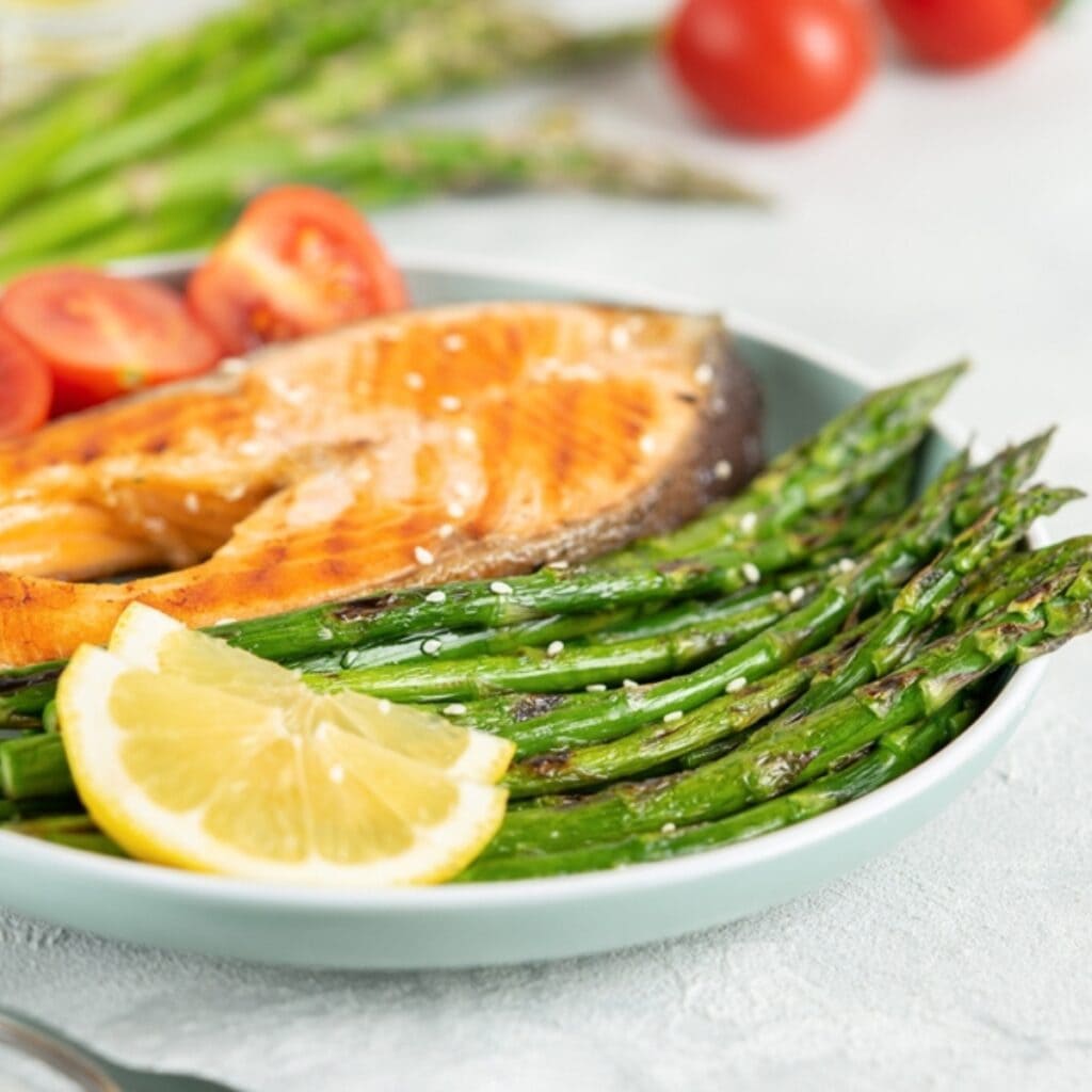 Salmon Fillet Served With Microwave Steamed Asparagus