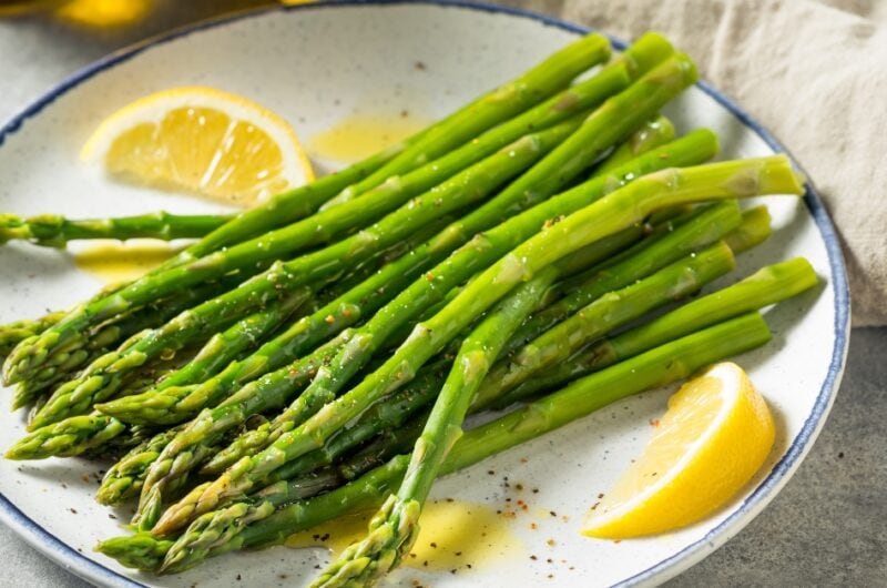 How to Steam Asparagus in the Microwave (Easy Method)
