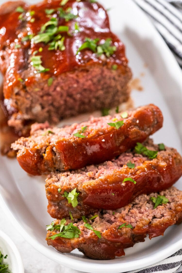 How Long to Cook 1 Lb Meatloaf (+ Classic Recipe) - Insanely Good