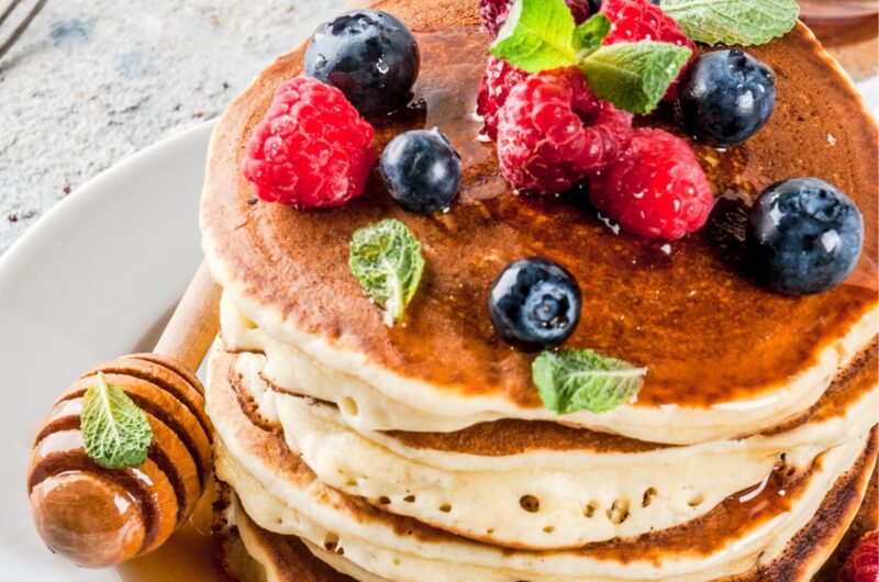 Easy, Fluffy Oat Flour Pancakes (Best Recipe)