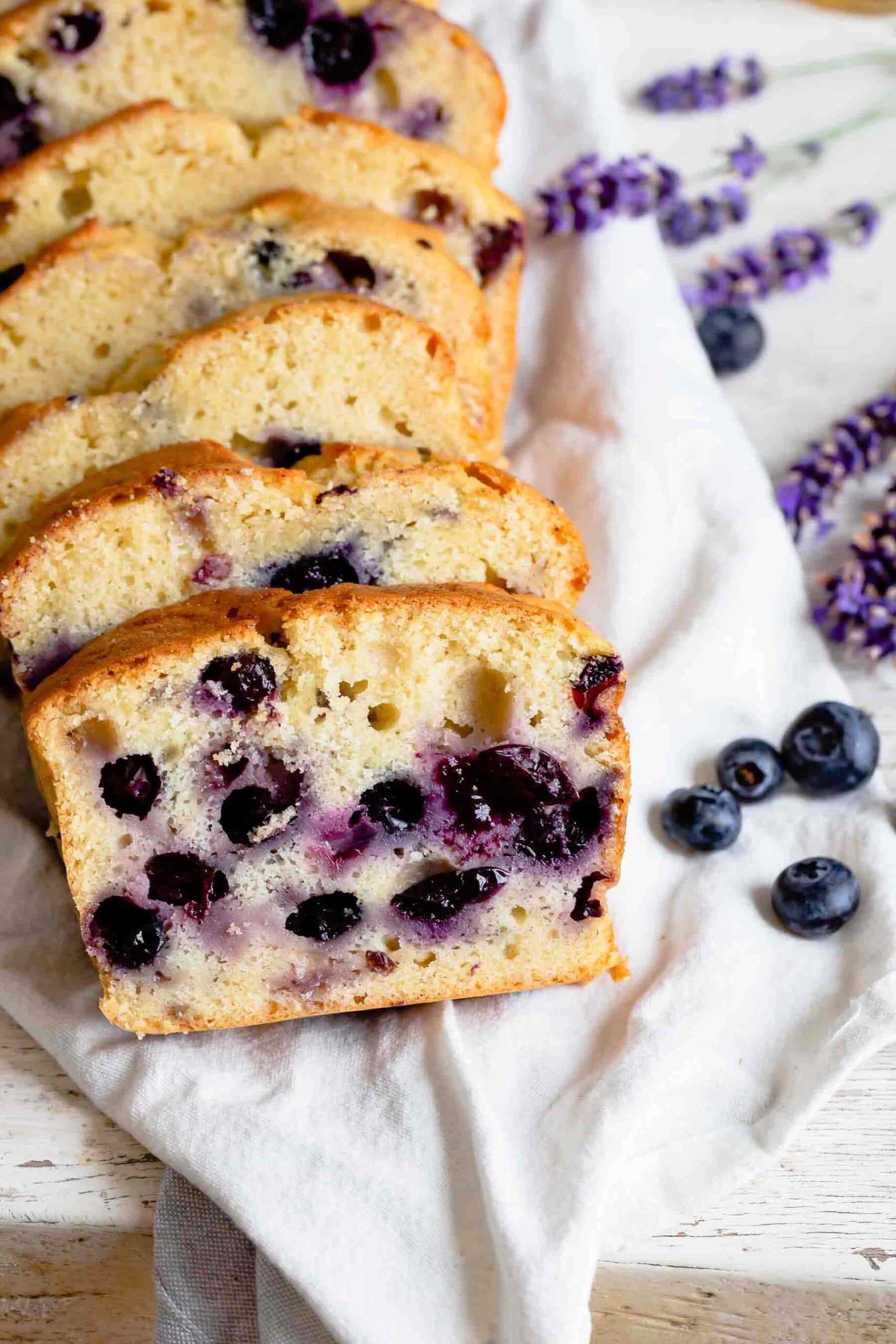 24 Best Blueberry Desserts (+ Easy Recipes) - Insanely Good