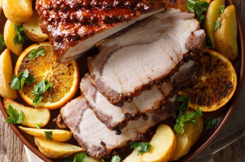 25 Easy Pork and Apple Recipes (Sweet and Savory Meals)