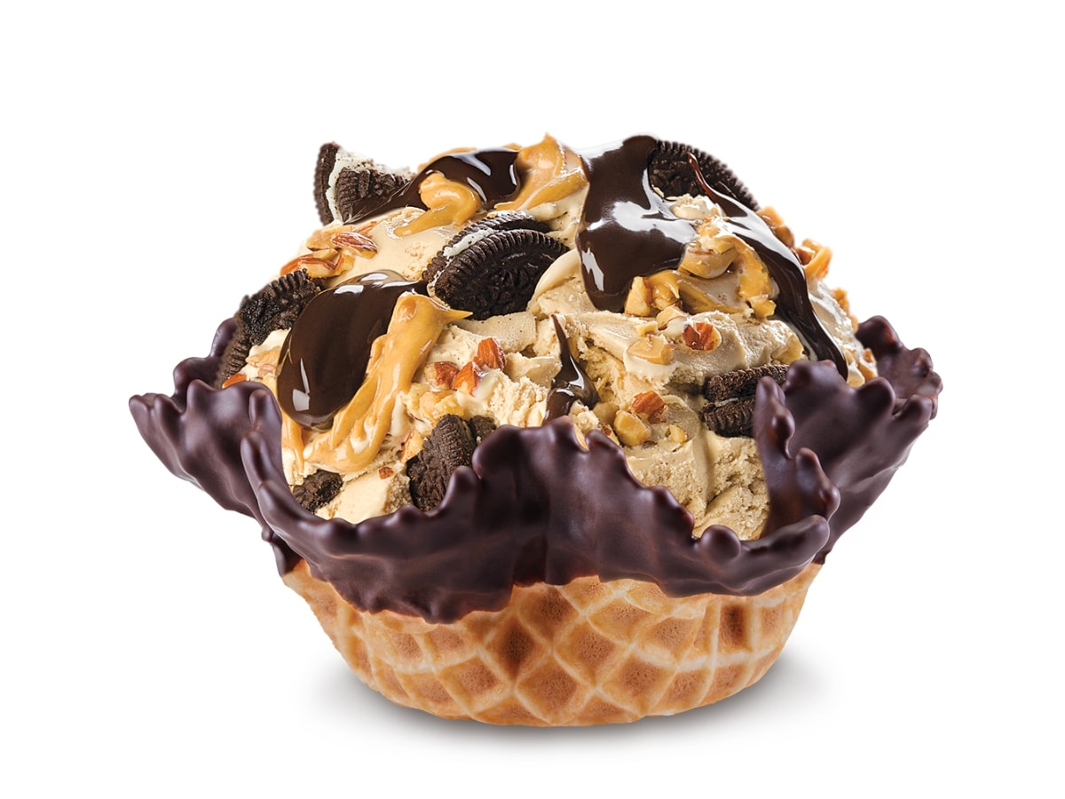 Cold Stone Mud Pie Mojo Flavor with Coffee Ice Cream, Oreos, Peanut Butter, Roasted Almonds, and Fudge in a Chocolate-Dipped Waffle Bowl