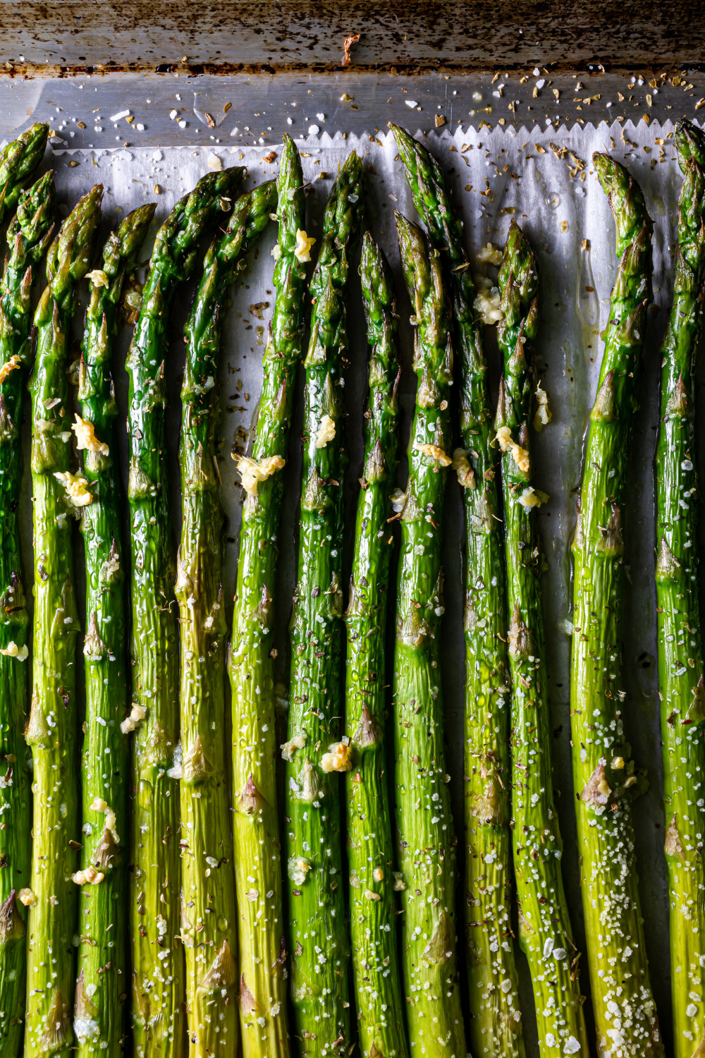 Roasted Asparagus With Cheese and Seasonings