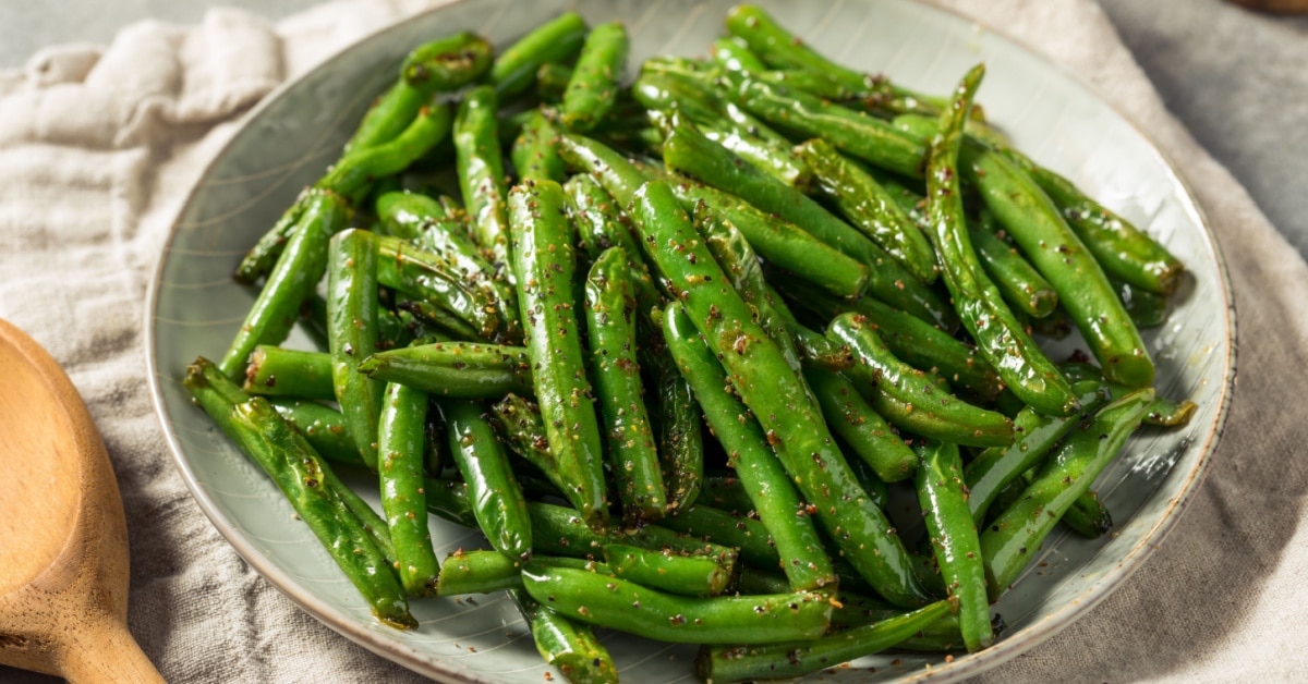 How to Steam Green Beans in the Microwave - Insanely Good