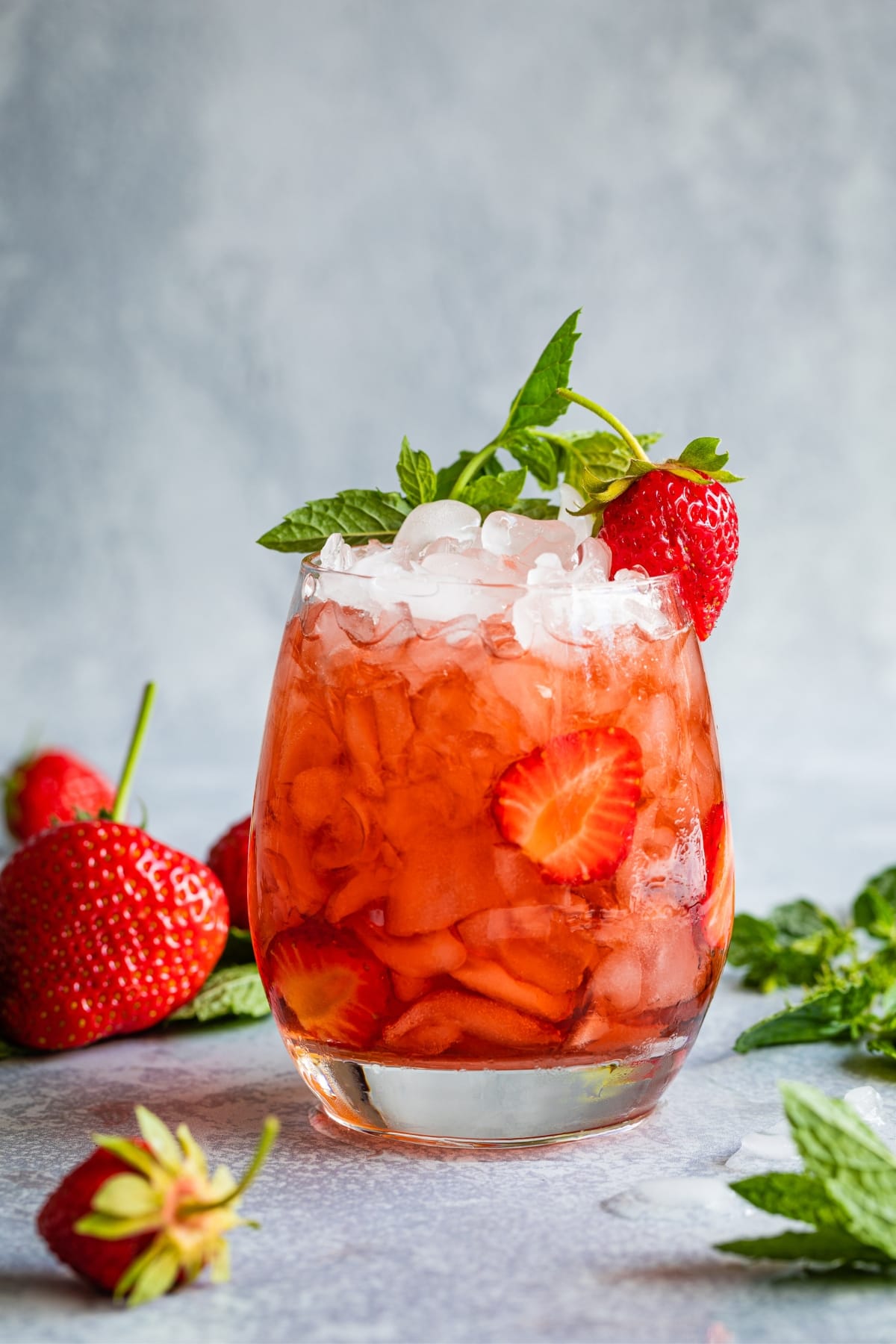 Boozy Refreshing Strawberry Mojito Mocktail