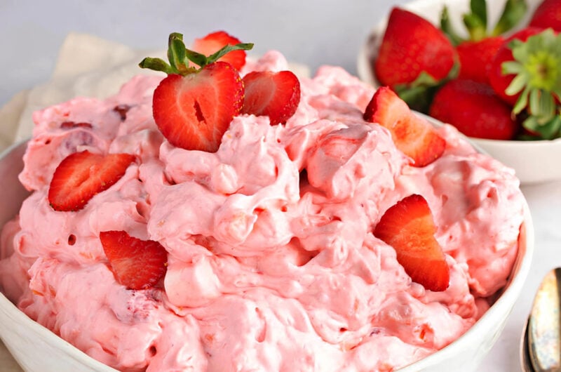Strawberry Fluff (Easy Dessert Recipe)