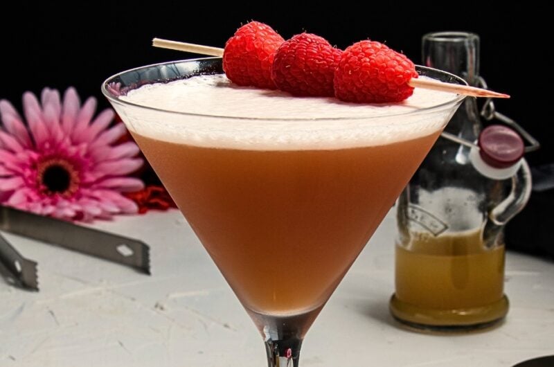 Best French Martini (Classic Cocktail)