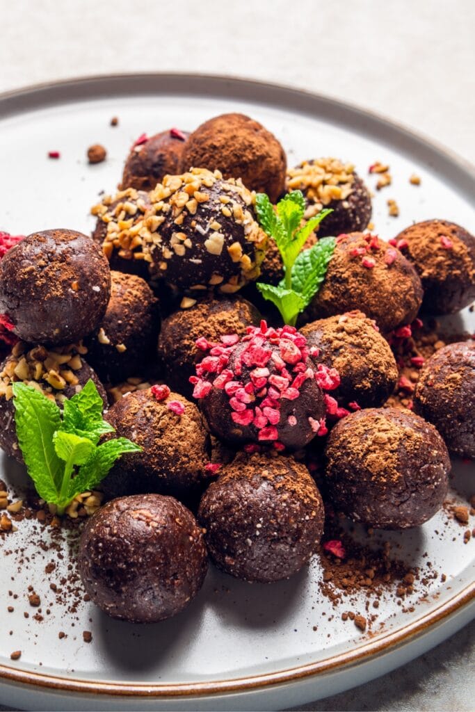 Homemade No-Bake Vegan Truffles