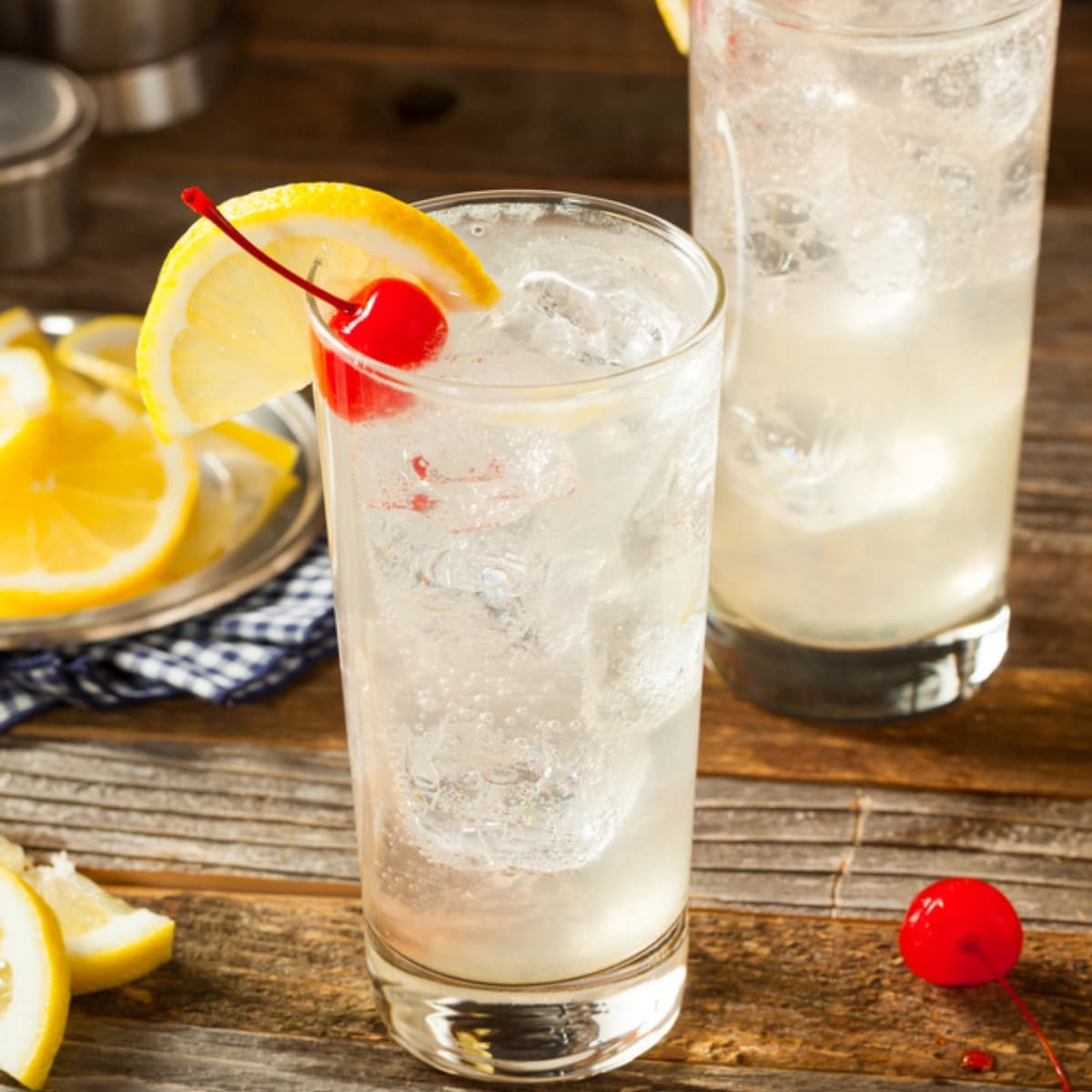 Ice Cold Tom Collins Cocktail