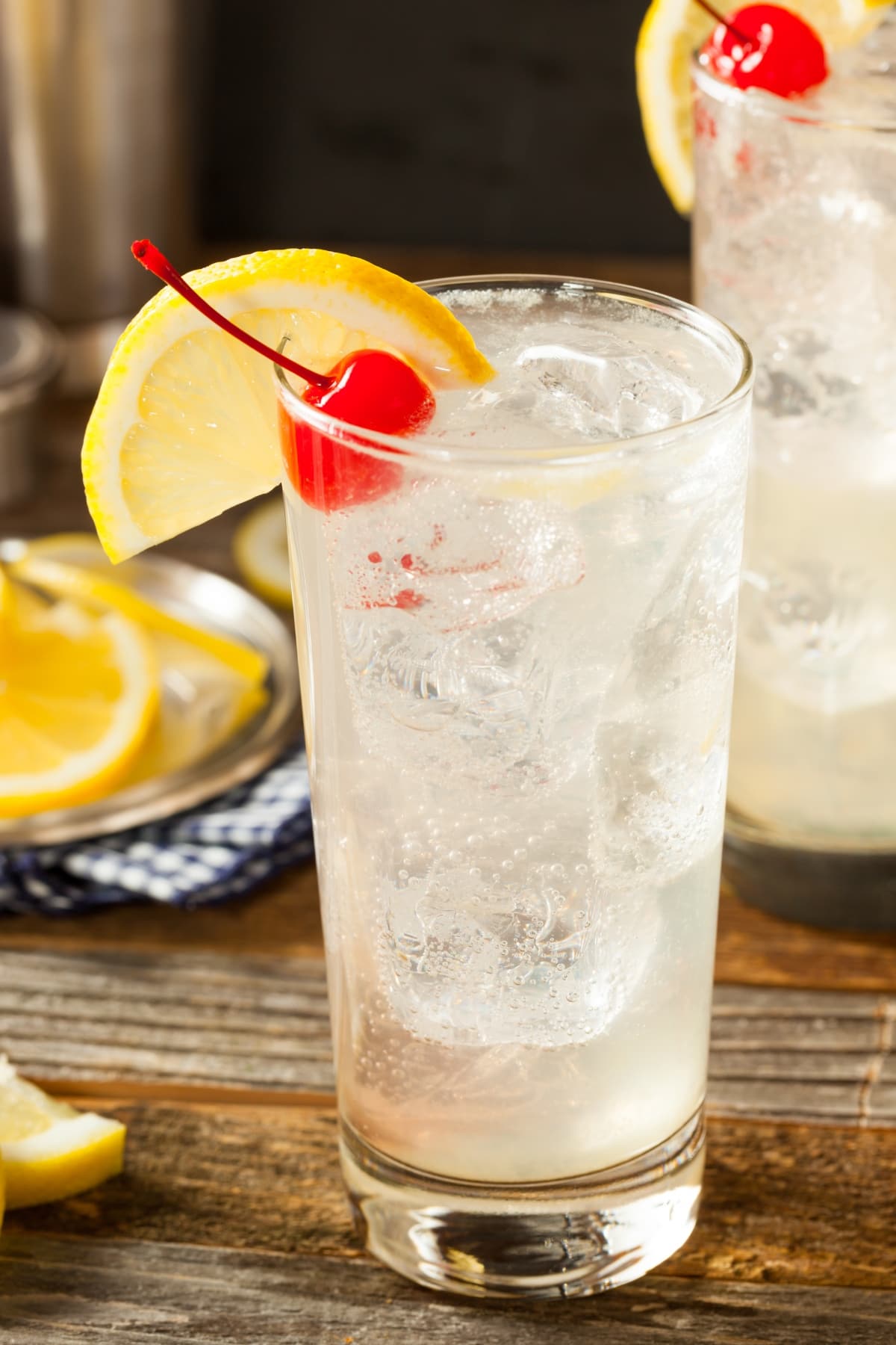 Refreshing Tom Collins Cocktail
