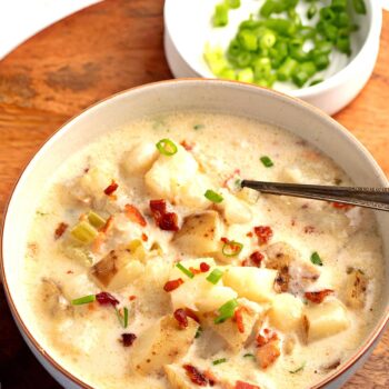 Easy Irish Potato Soup (Traditional Recipe)