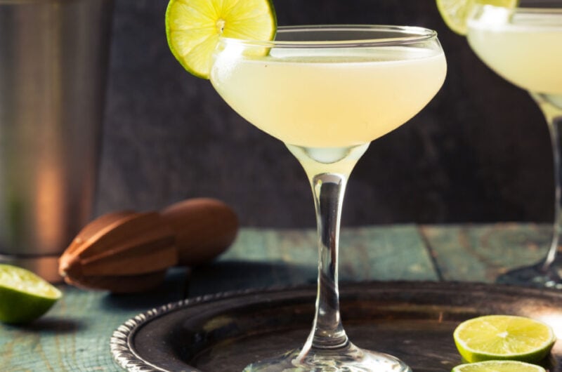 Classic Daiquiri Cocktail (Easy Recipe)