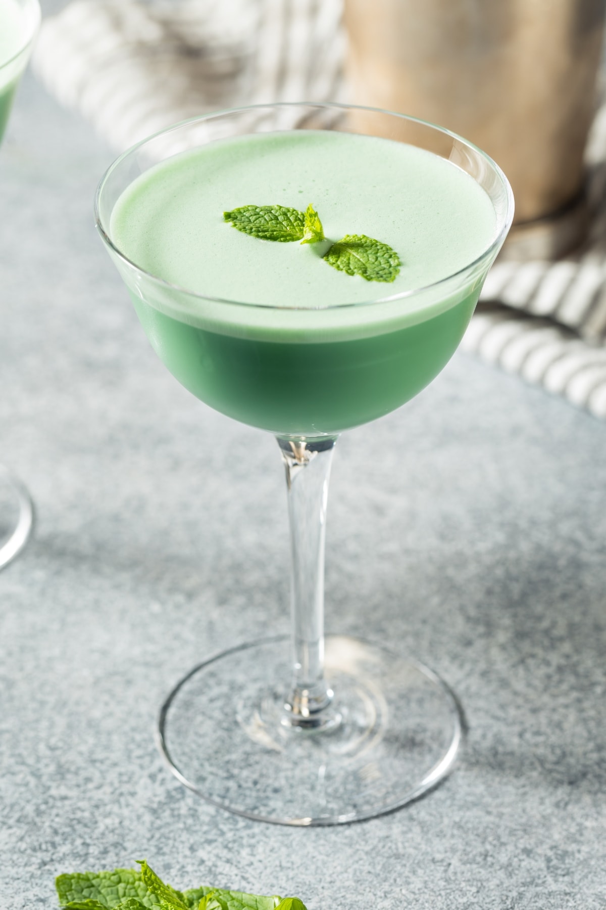 Creamy and Boozy Grasshopper Cocktail with Mint
