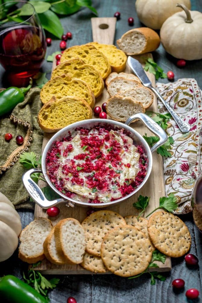 30 Best Christmas Appetizers to Feed a Holiday Crowd - Insanely Good