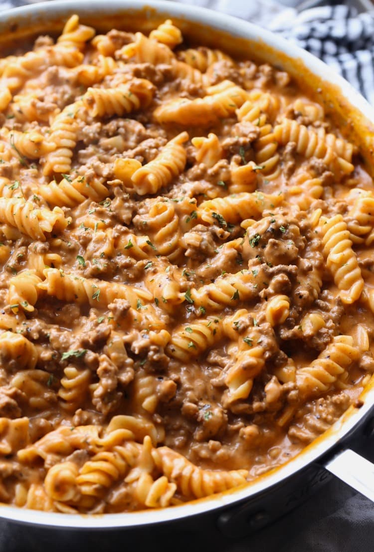 Creamy Beef Pasta with Gravy and Herbs