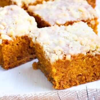 Easy Pumpkin Coffee Cake (With Crumb Topping)
