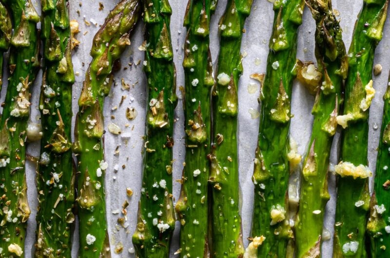 Oven-Roasted Asparagus (Easy Recipe)