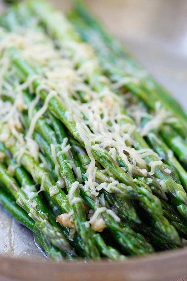 Asparagus with cheese. 