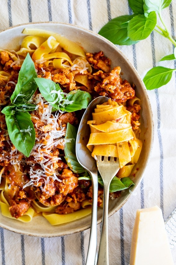 Chicken Bolognese served with pasta. 