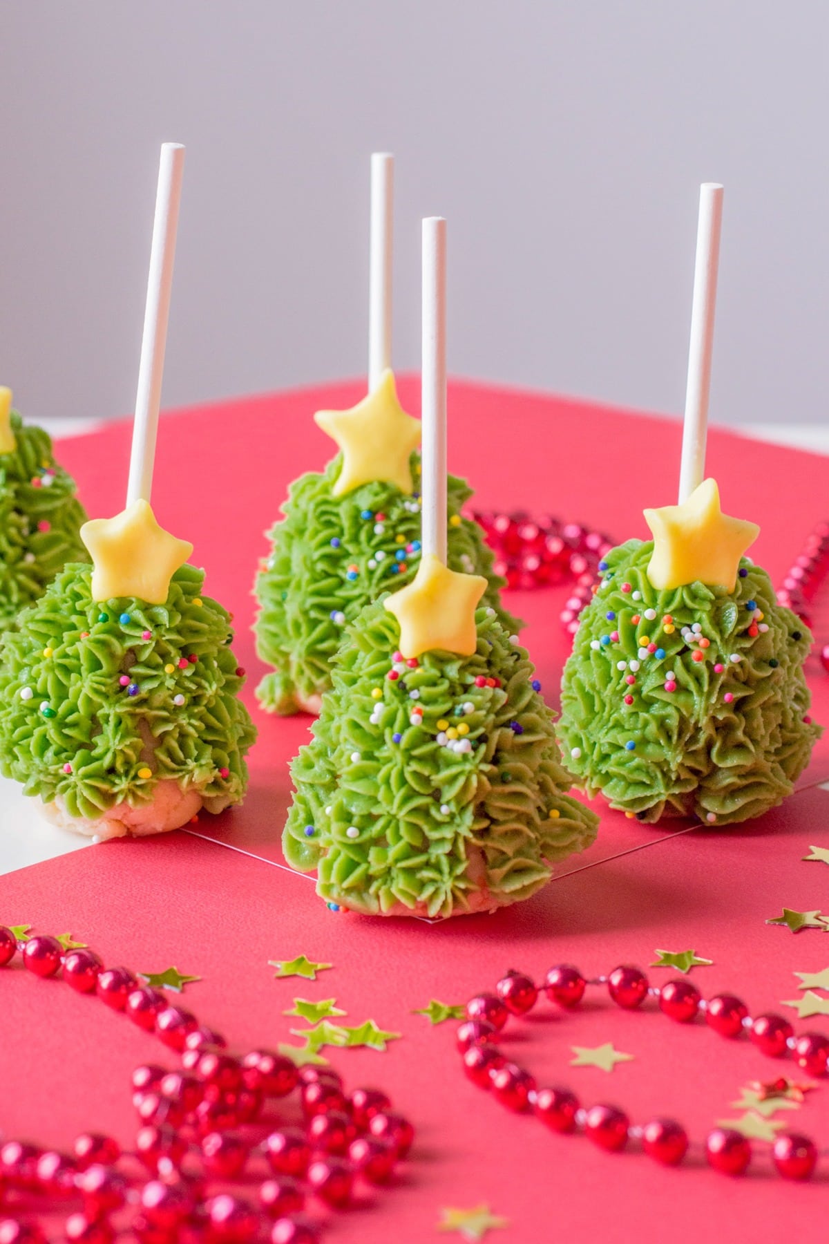 Christmas tree inspired cake ops on stick. 