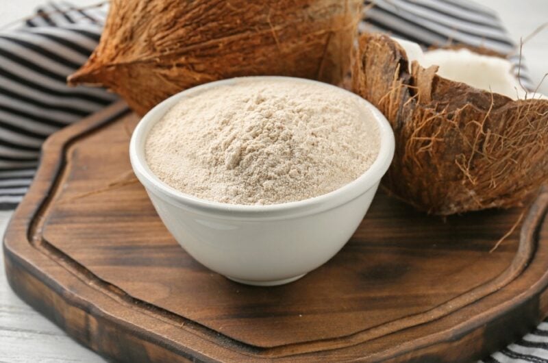 10 Coconut Flour Substitutes (+ Best Alternatives)
