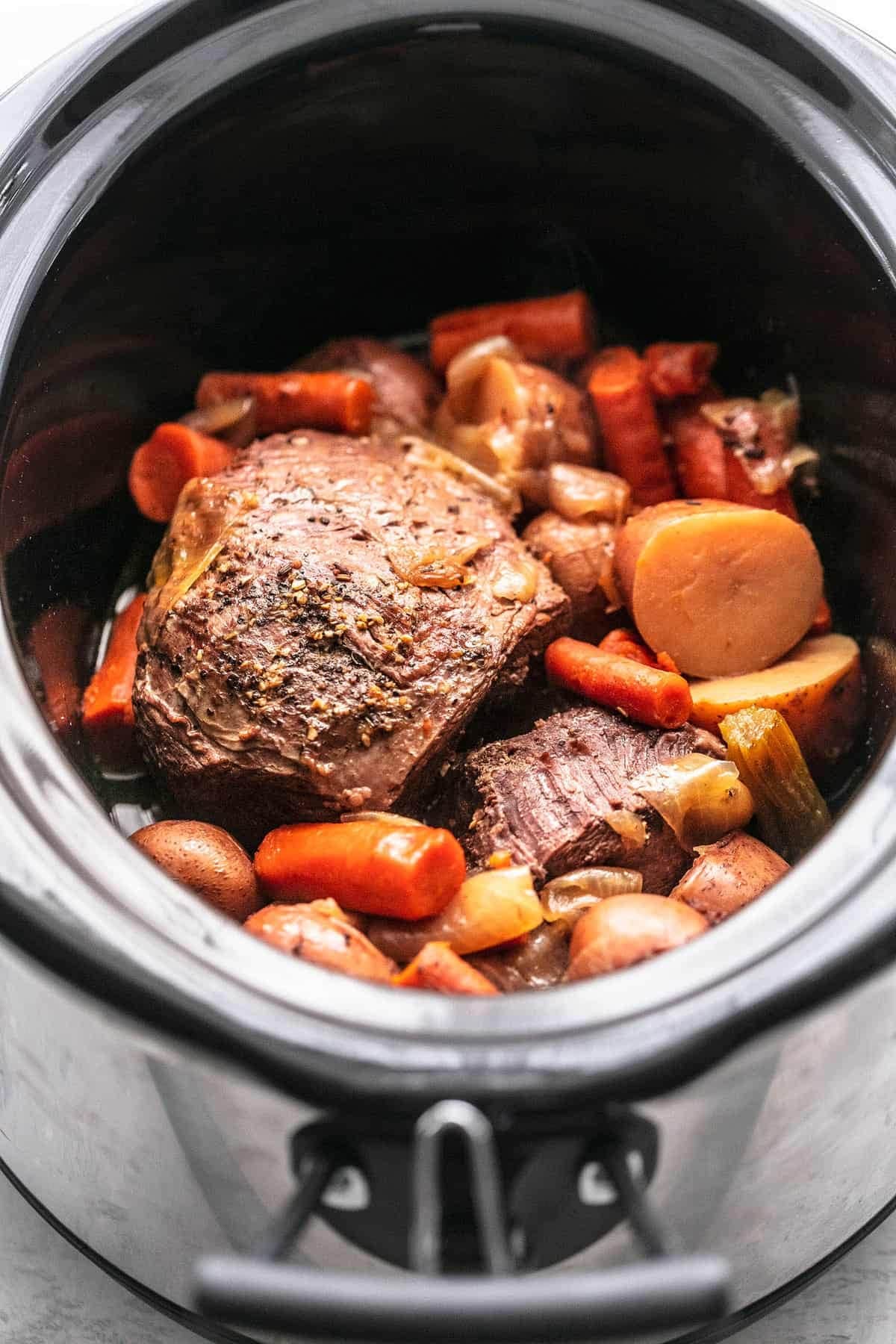 25 Best Christmas Roast Recipes for Your Holiday Table - Insanely Good