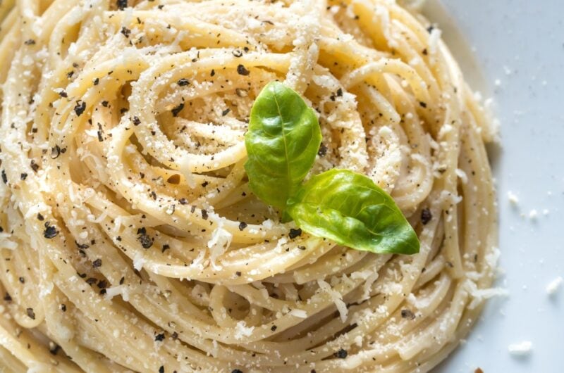 What to Serve with Cacio E Pepe (17 Perfect Side Dishes)