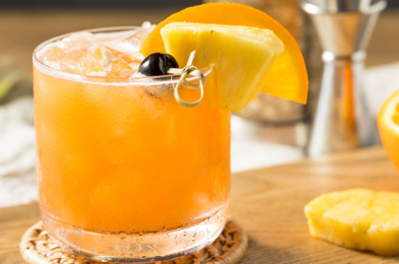 Best Rum Runner Cocktail Recipe
