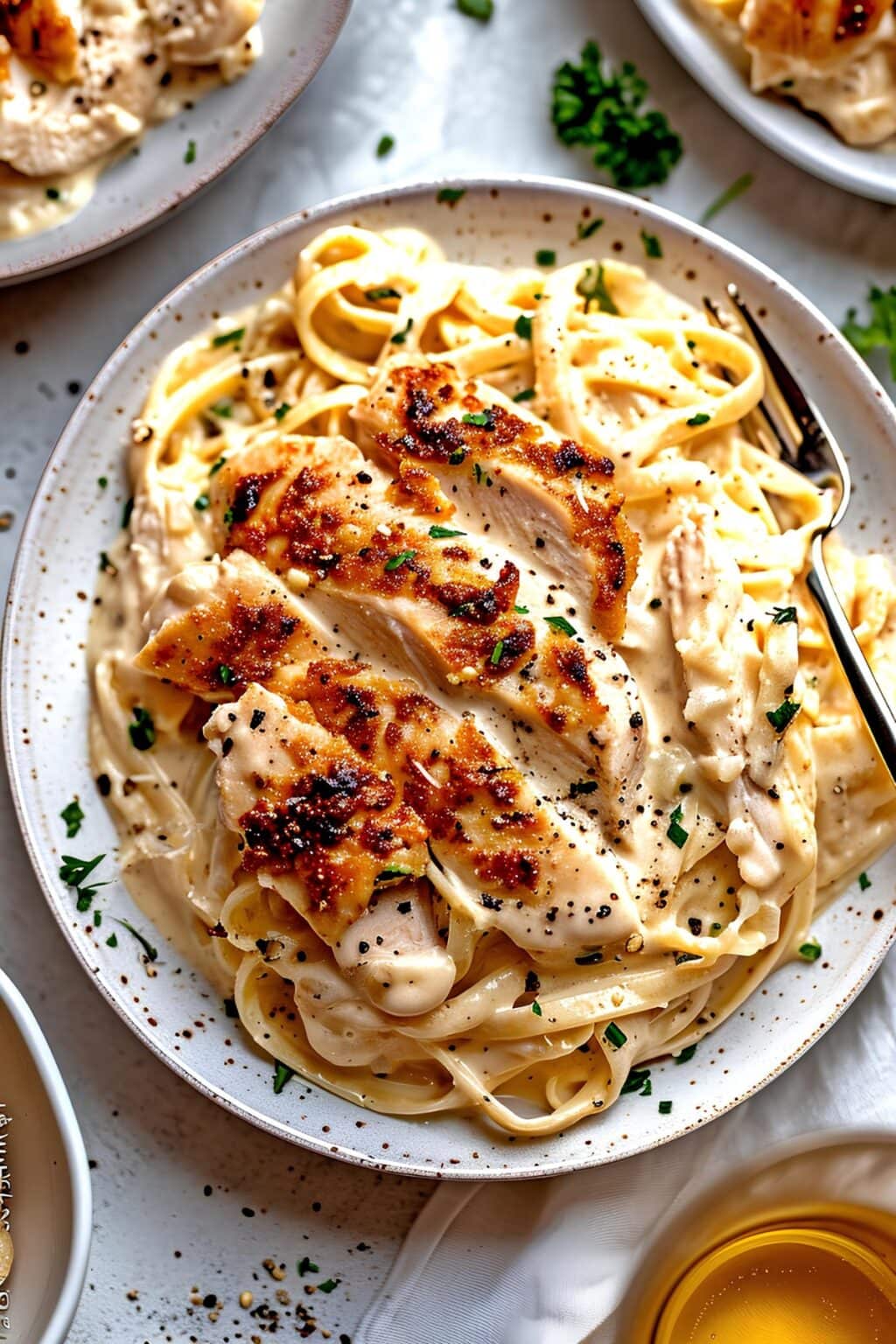Copycat Olive Garden Chicken Alfredo Recipe - Insanely Good