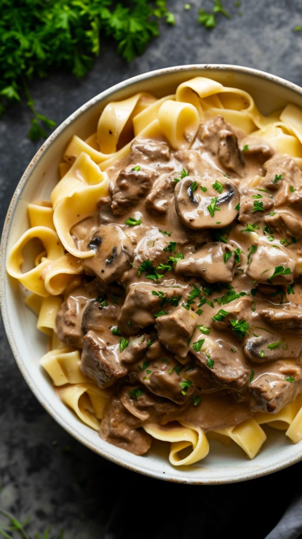 Beef Stroganoff (Easy OnePot Recipe) Insanely Good