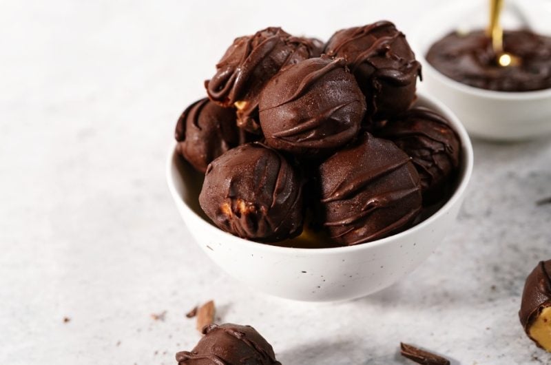 Easy Chocolate Covered Peanut Butter Balls