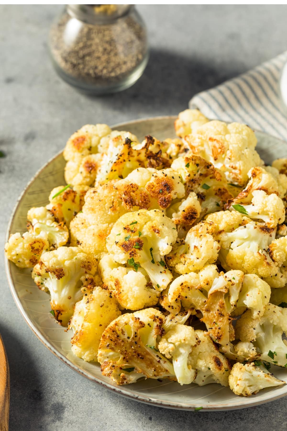 Roasted cauliflower in a plate.