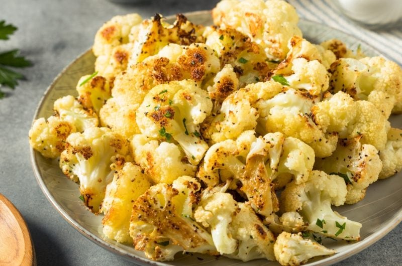 Roasted Cauliflower (Easy Recipe)