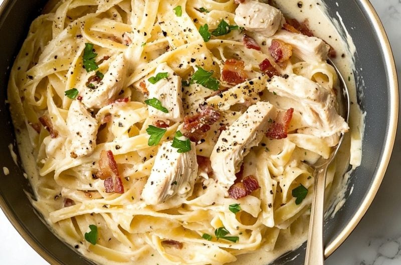 Creamy Chicken and Bacon Pasta