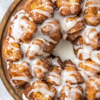 Cinnamon Roll Monkey Bread