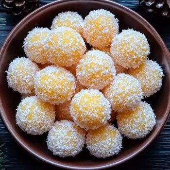 Pineapple Christmas Balls